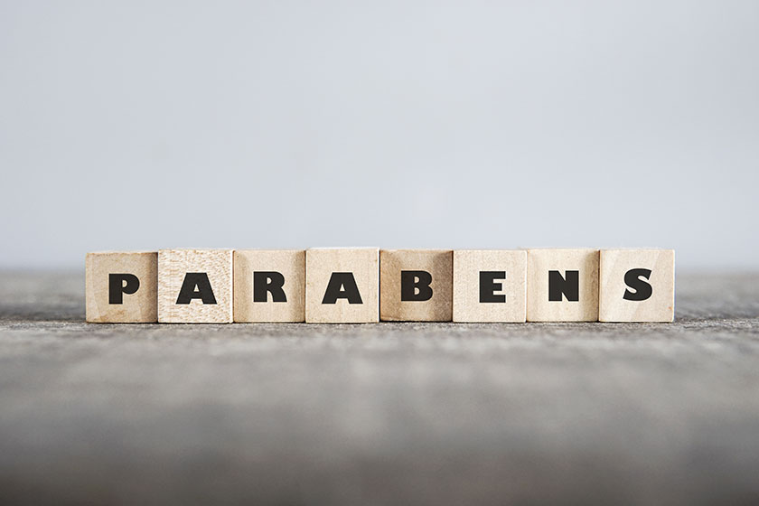 Какие бывают парабены в косметике? Слово «parabens» выложено кубиками